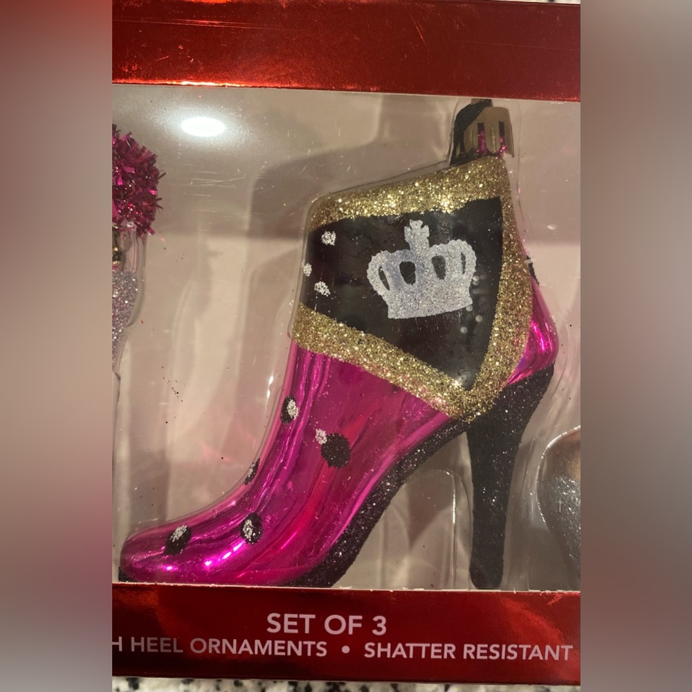 Juicy Couture High Heel Ornaments - Picture 6 of 11
